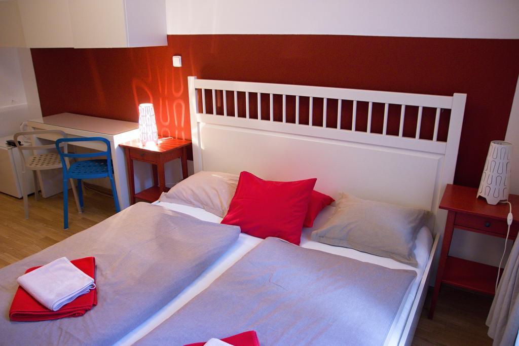 Metropolitan Studios Prague Room photo