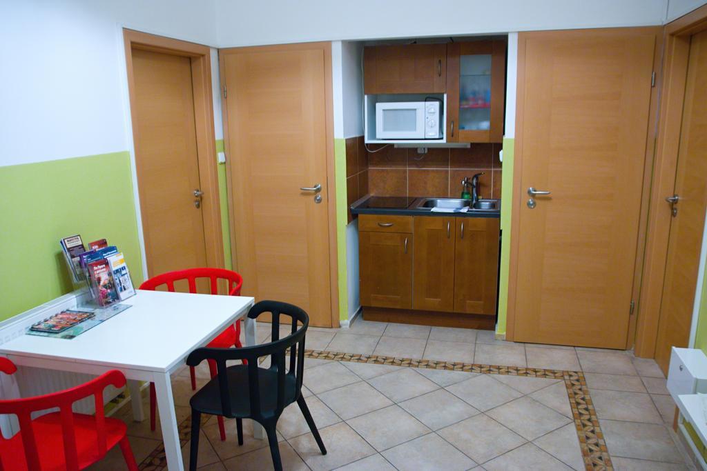 Metropolitan Studios Prague Room photo